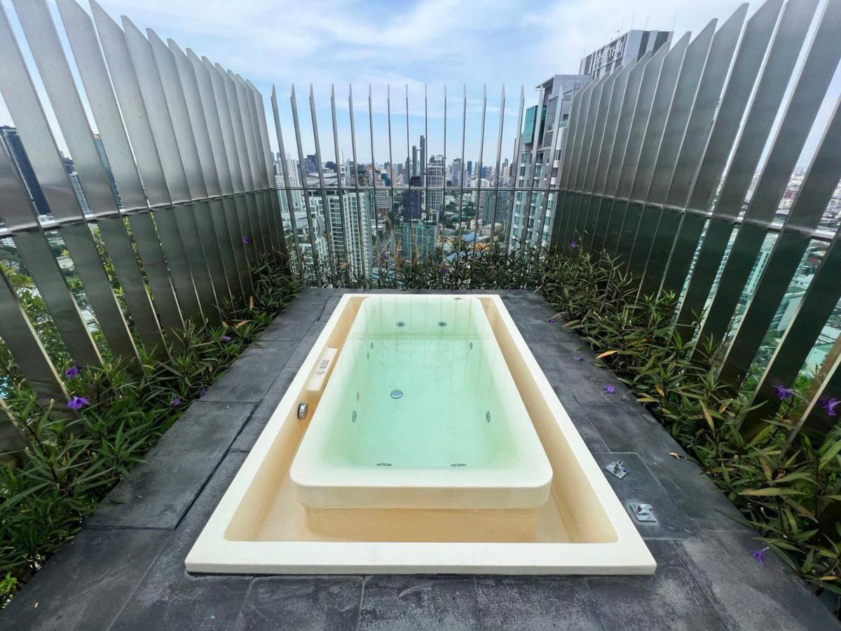 2 Bedroom Luxury Apartment 3 Min Walk From Bts Ekkamai 방콕 외부 사진